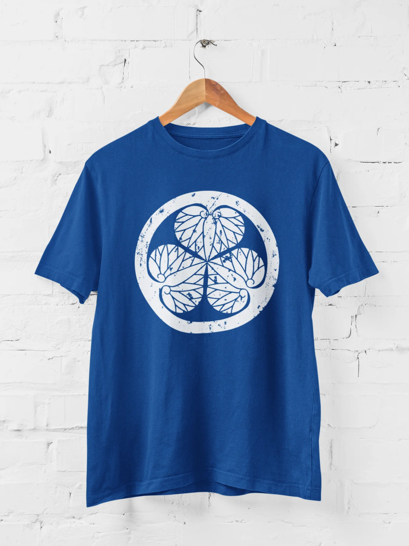 Tokugawa Clan Mon Premium Soft Tee product image (1)