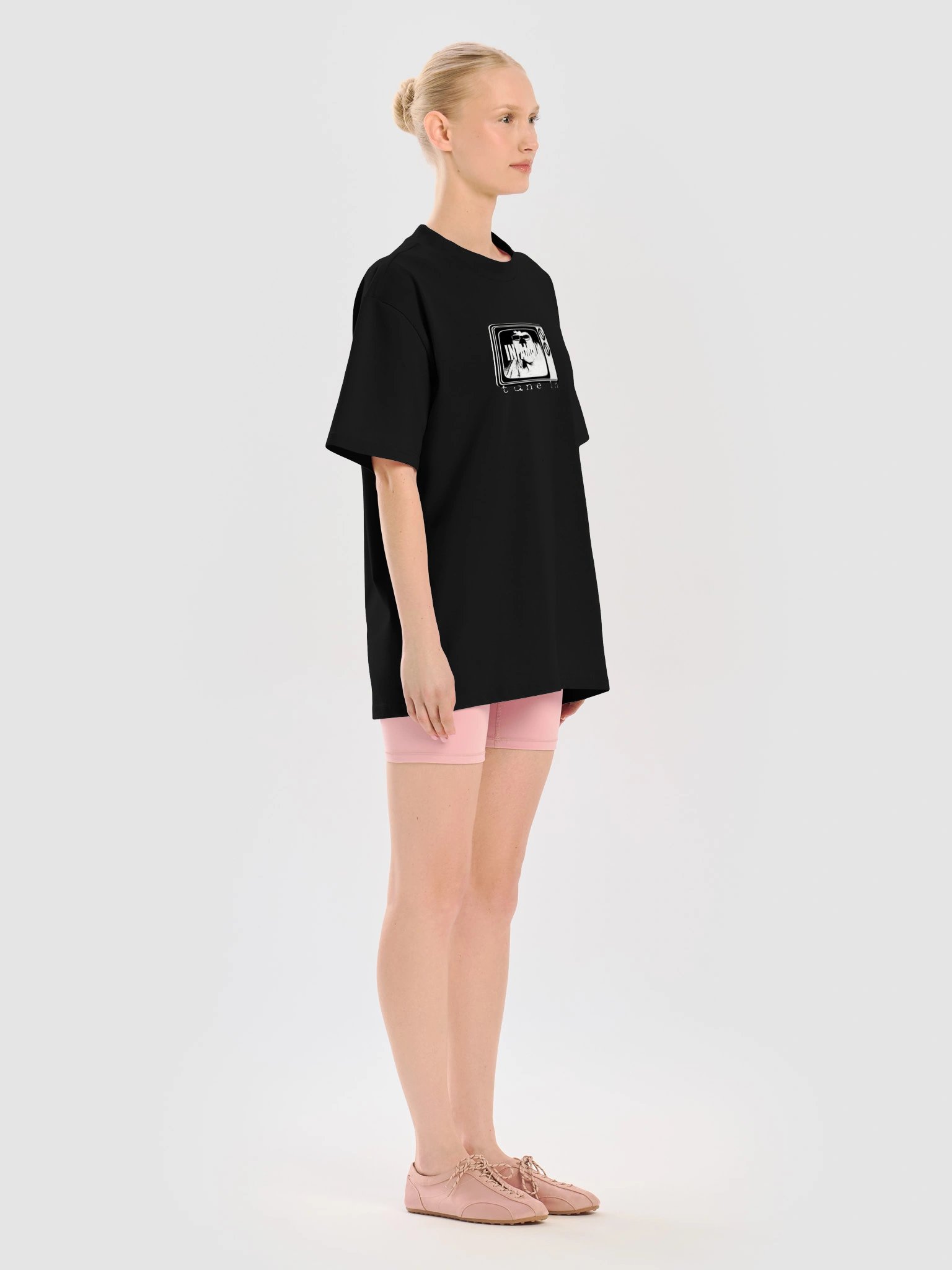 tune in tee blk product image (21)