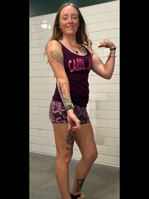 State Championships in just under two weeks. Life is crazy. I’m still healing. The weights aren’t as heavy as I want them to be. But I show up. Because the gym doesn’t ask me to be who I was six months ago, or even who I was last week. It only asks for the best I have today. And I’ll always give it that. 💪🏻 #JustKeepLifting #StillRecovering #StillShowingUp #WomenWhoLift #PostSurgeries 