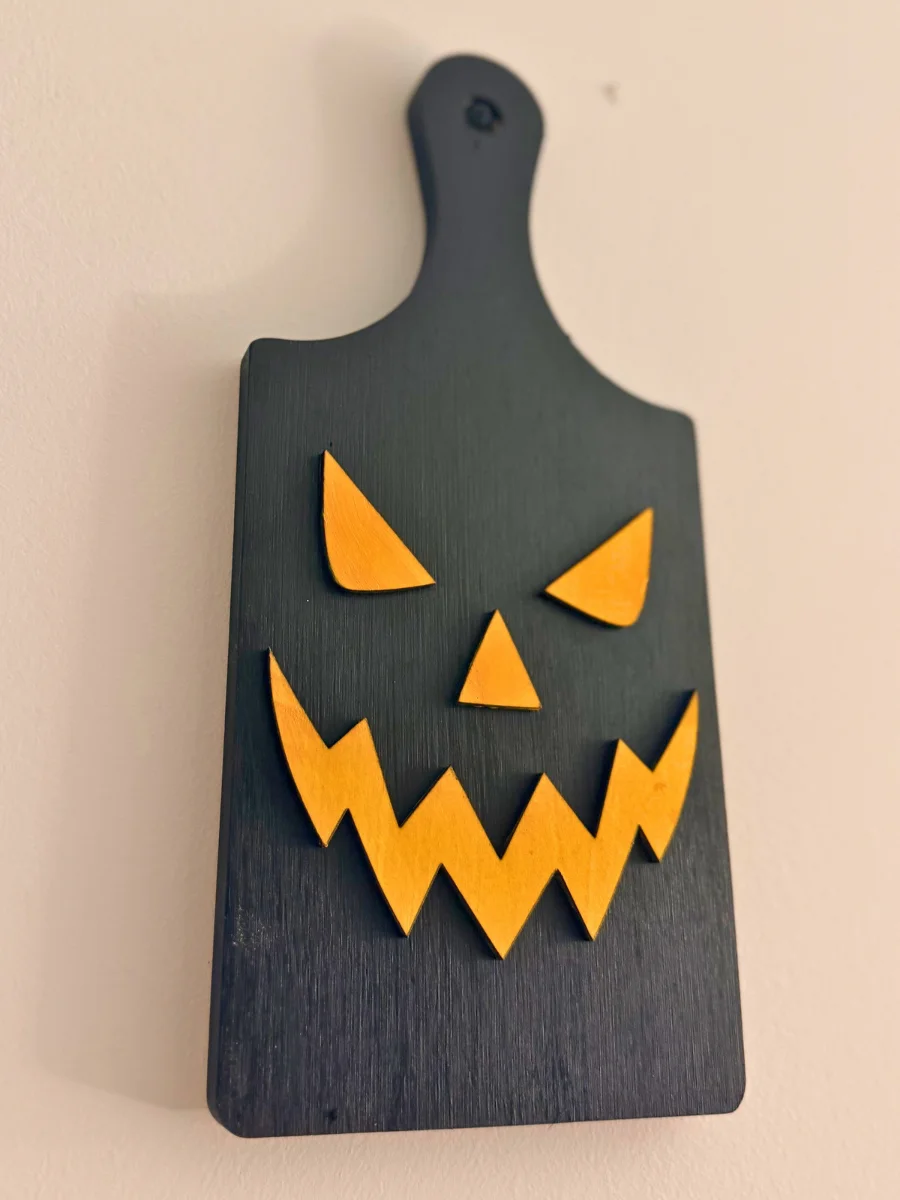 Spooky Jack-O’-Lantern Wooden Paddle Sign | Scary Halloween Decor product image (2)