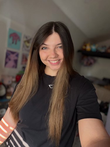 Replaying ALL Gears of War games before E-Day⚙️😈

Live now! Twitch.tv/TaylorLiz
#gearsofwar #gaming #gearsofwareday