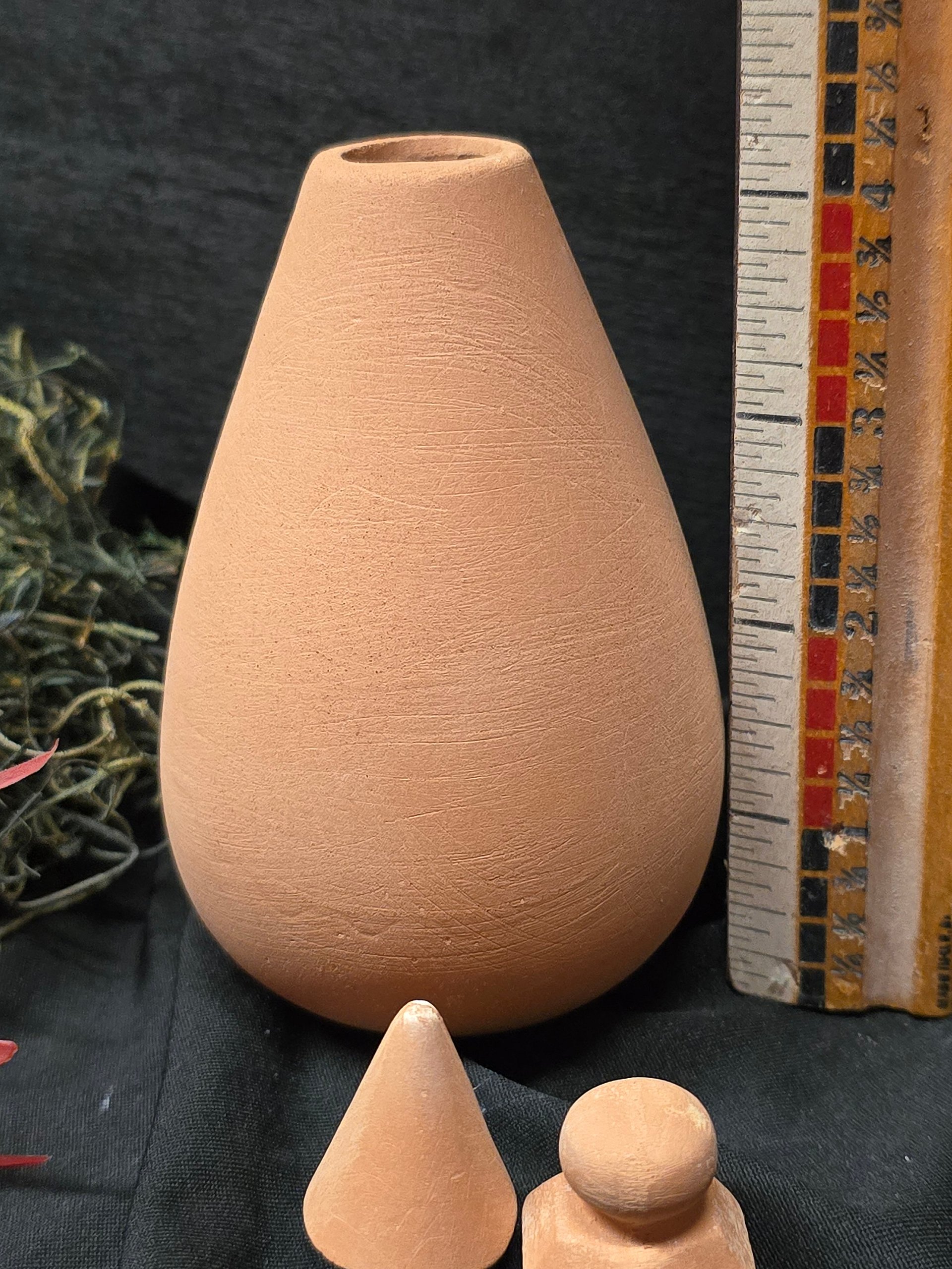 Terracotta Olla Watering Pot, Self Watering Garden Irrigation, Water Saving Olla for Raised Beds, Planters & Gardens (8oz) product image (10)