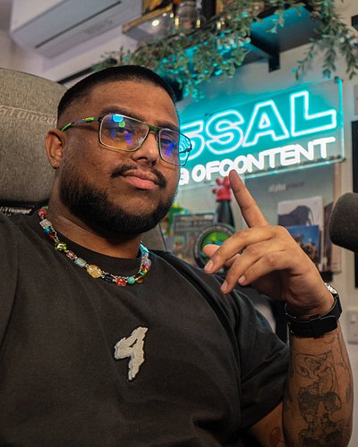 Motion: Activated. ✅

The 4 Year Anniversary LIMITED EDITION shirt has been revealed… 👀🔥 Featuring embroidery on the chest an...