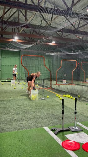 The Twins have been living hitting lessons with Claire!

#hittinglessonspayingoff #hittingdrills #softballswing #amesiowa #le...