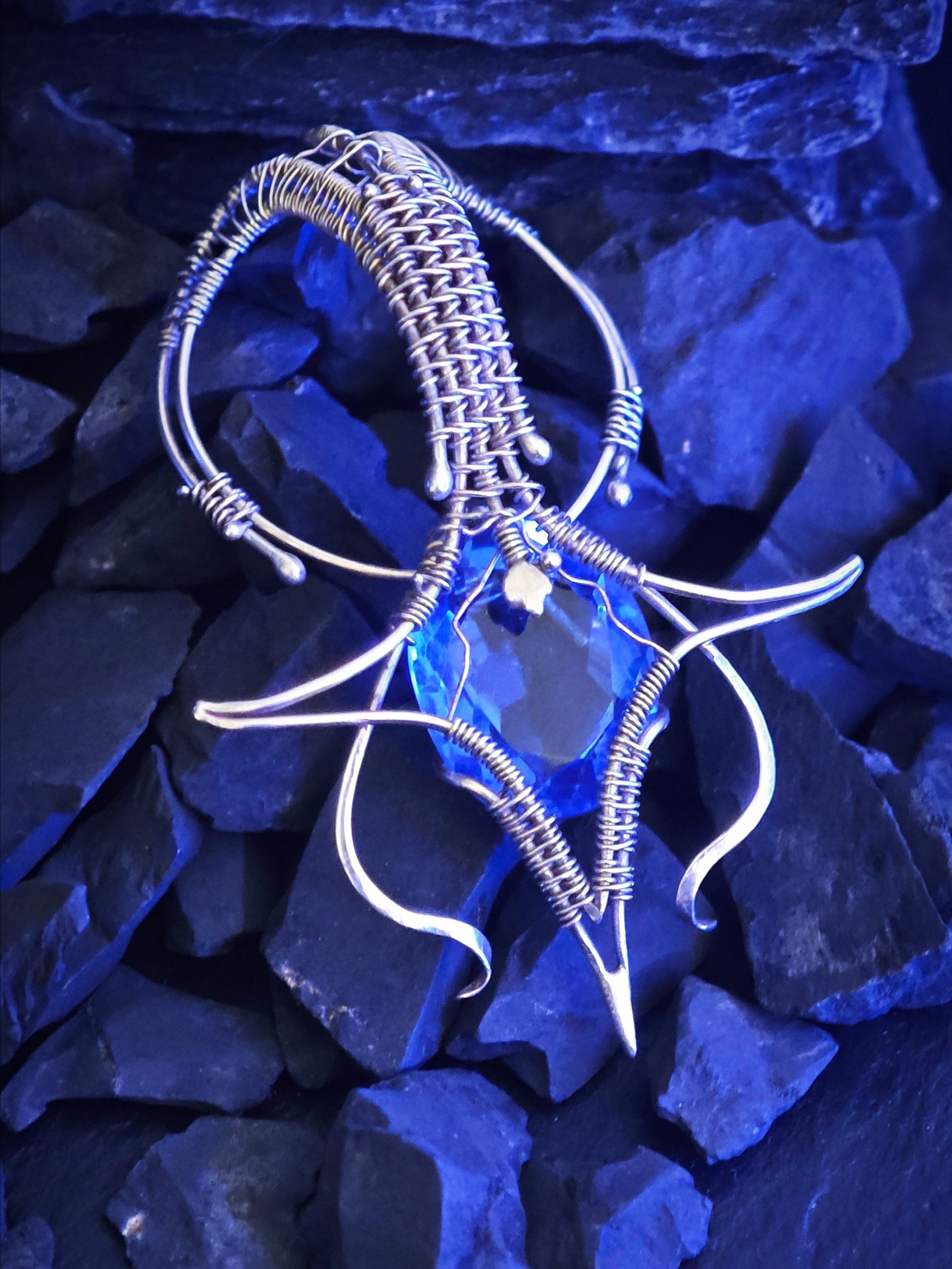 The Twilight Amulet - MIKAS Artefacts product image (1)