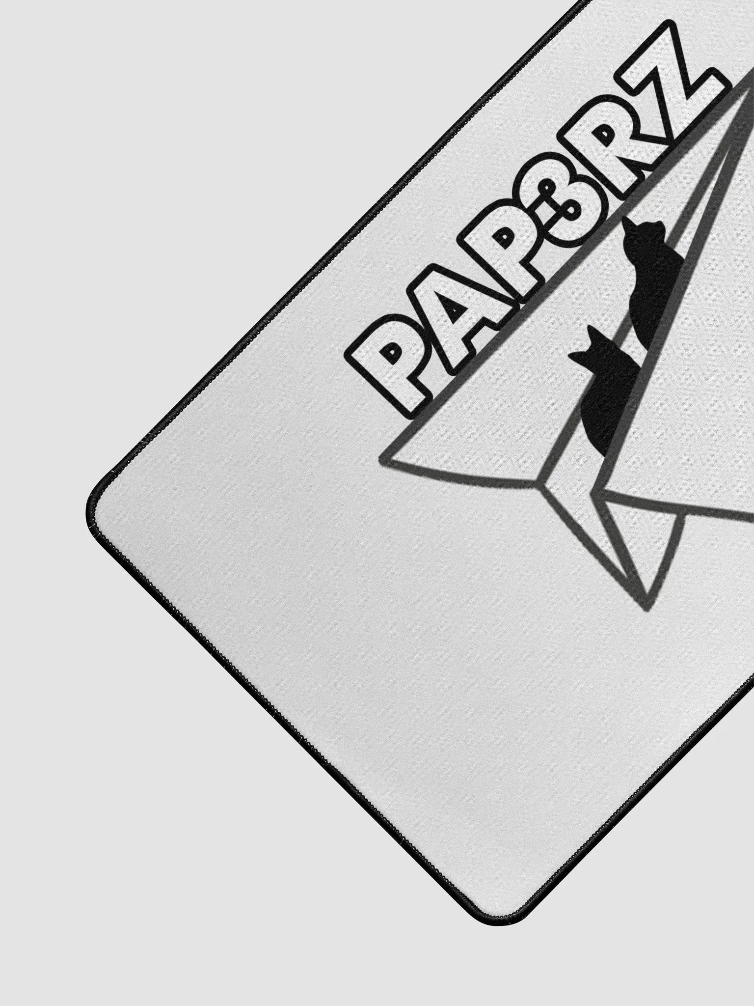 PAP3RZ Desk Mat product image (1)