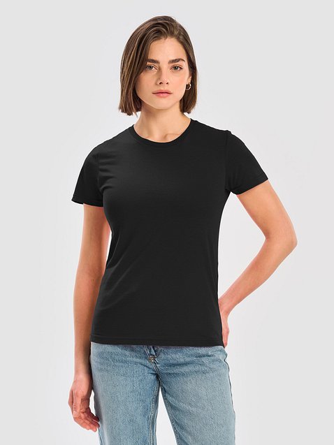 Photo showing Gildan Women's Basic Softstyle T-Shirt