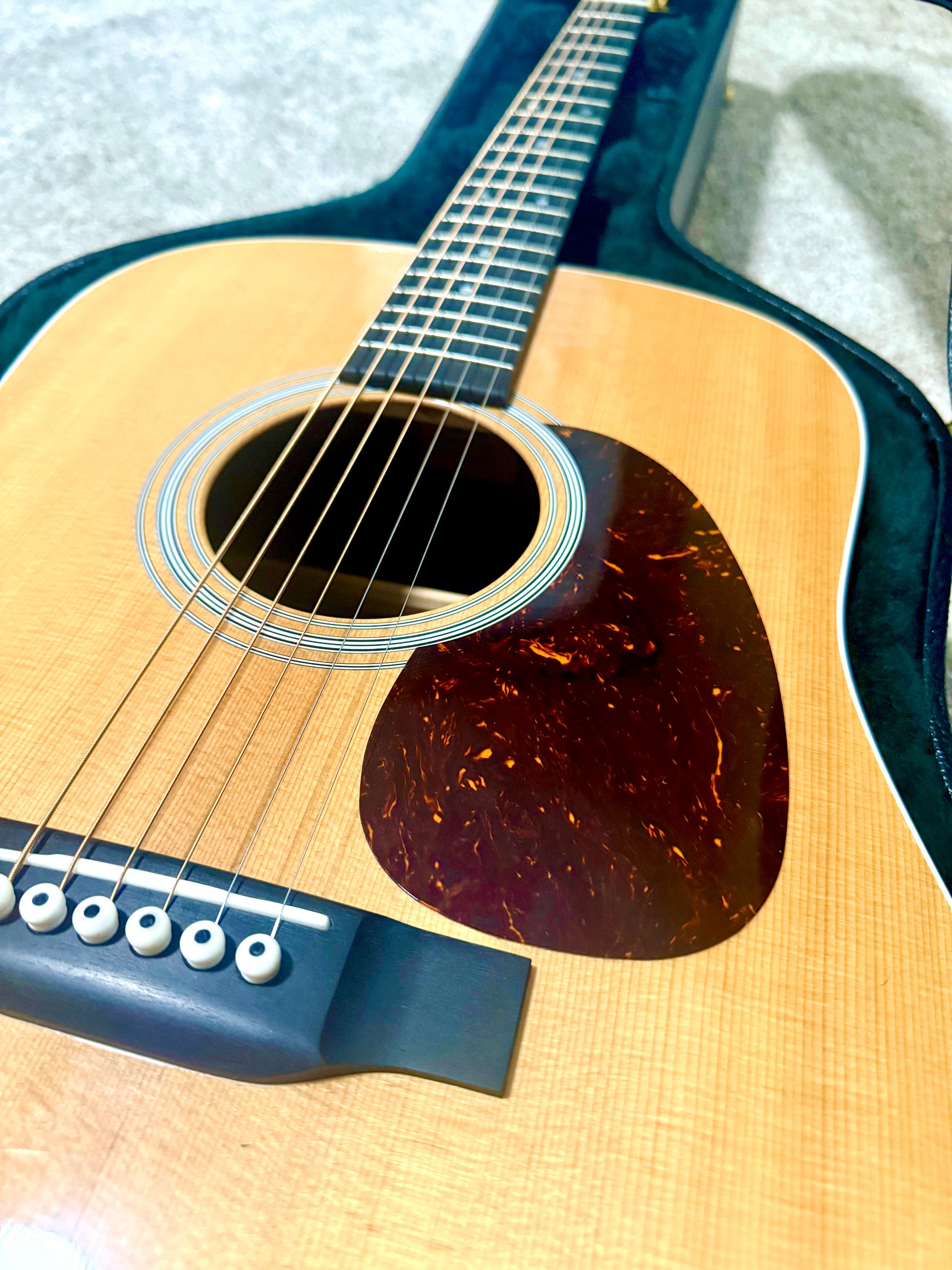 2017 Martin "MMV" Limited Dreadnought Acoustic w/ Gold Hardware + OHSC product image (8)