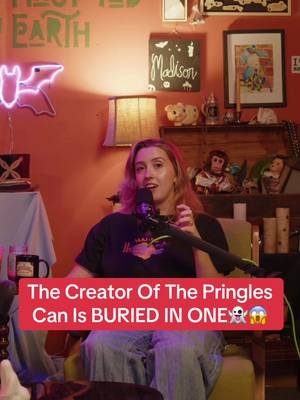 I mean… the man knew what he wanted🤷🏼‍♀️👻 Hosts: @Madison Timmons✨🌈  @Soucy Writer  #react #podcastclips #ghoststory #cemetery #paranormal 