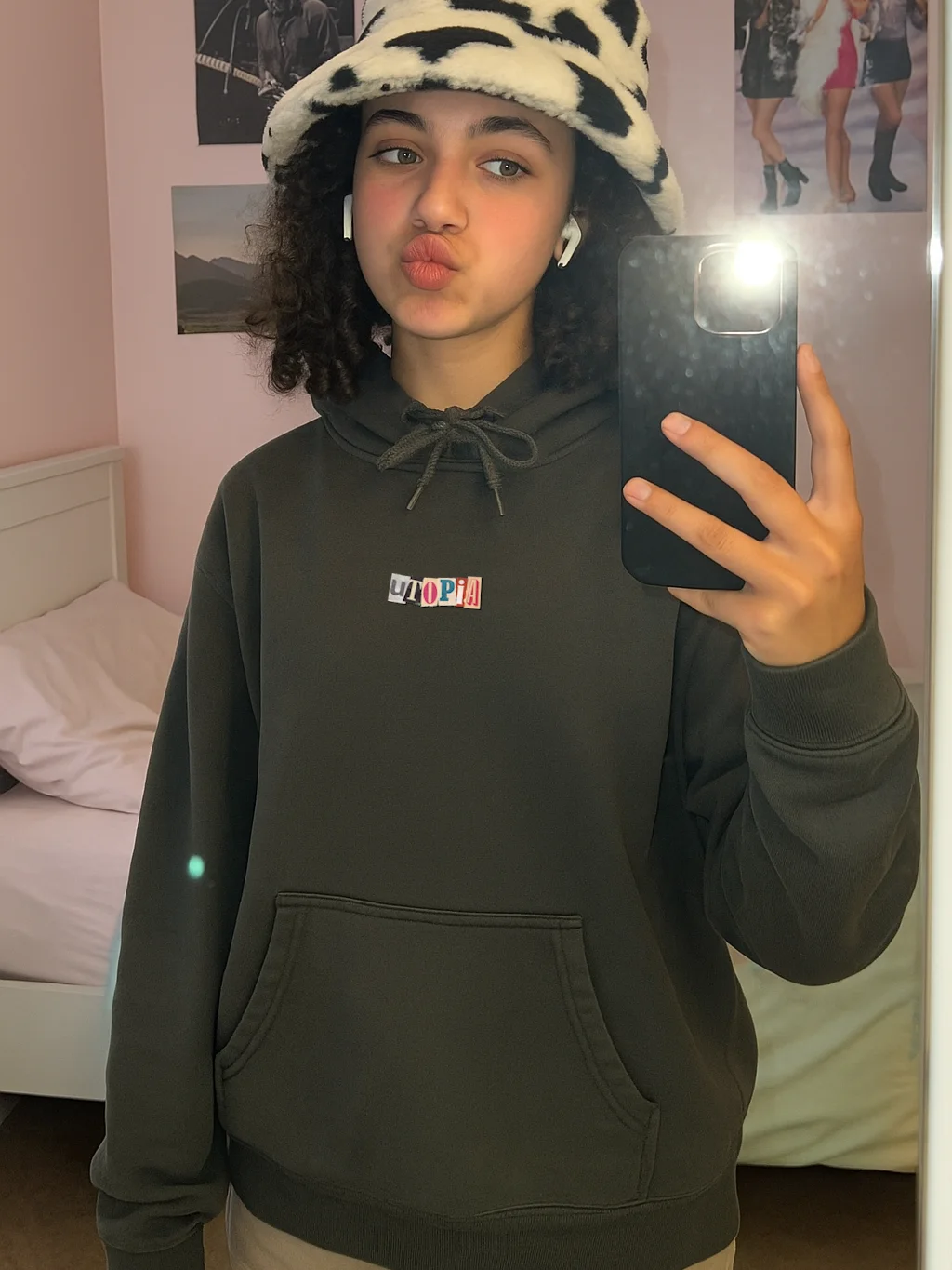 UTOPIA VINTAGE HOODIE product image (3)