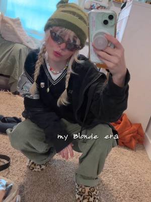 I miss her 😪  . . . . #blondeera #blonde #hairera #bleached #draft