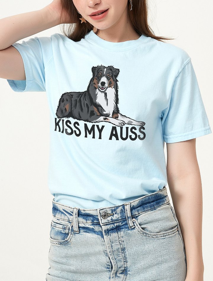 Kiss My Auss | T-Shirt for Australian Shepherd (Tricolor) Dog Owners product image (2)