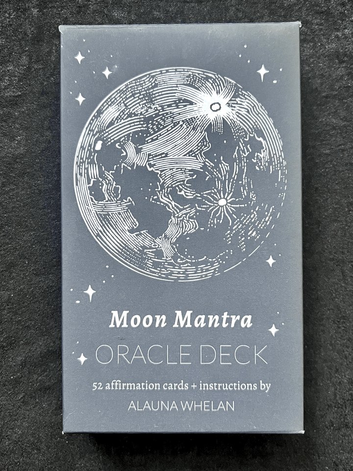 moon mantra oracle deck by alauna whelan product image (1)