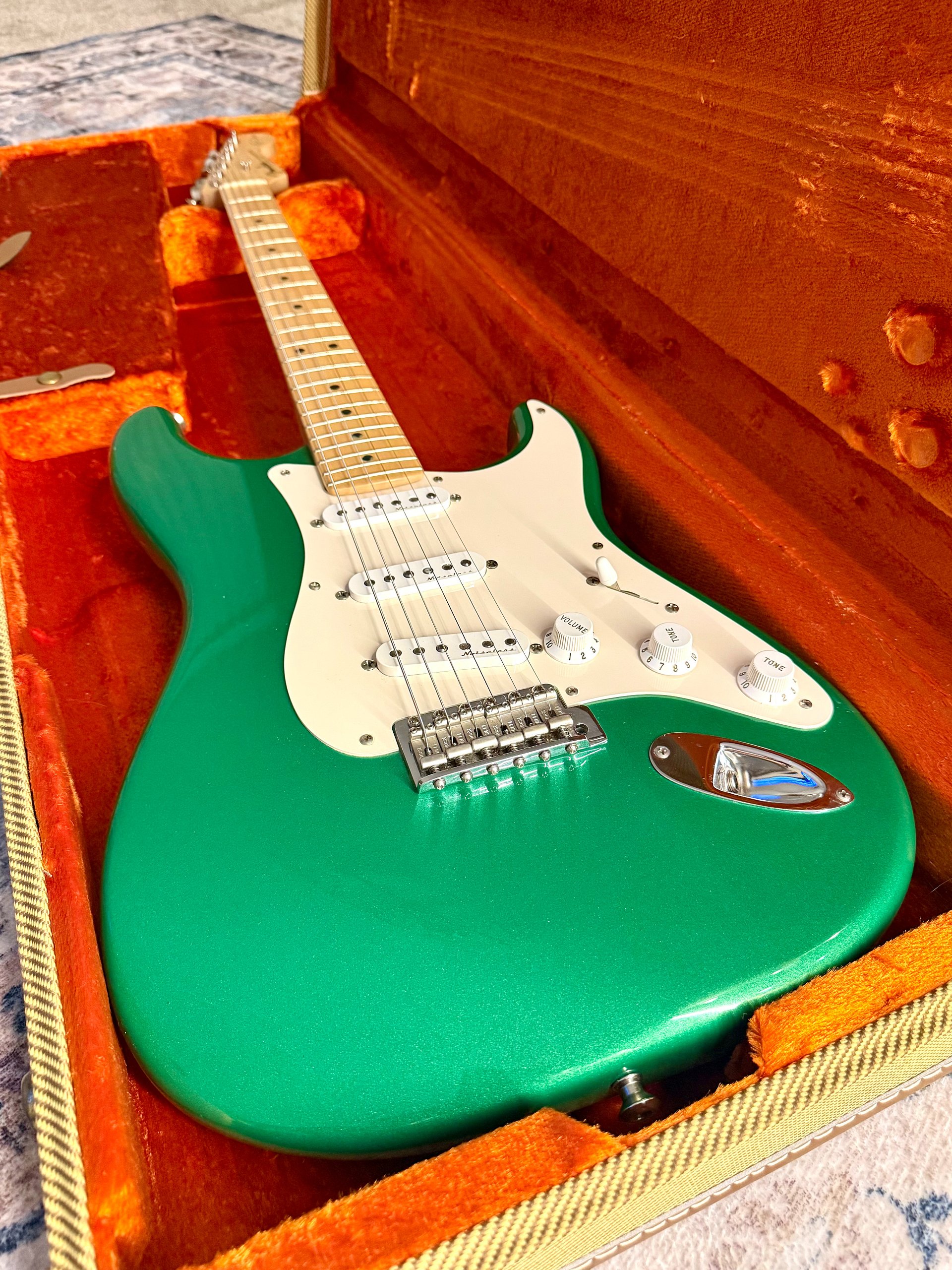 2005 Fender Stratocaster "CANDY GREEN" Eric Clapton Signature Model + OHSC product image (8)