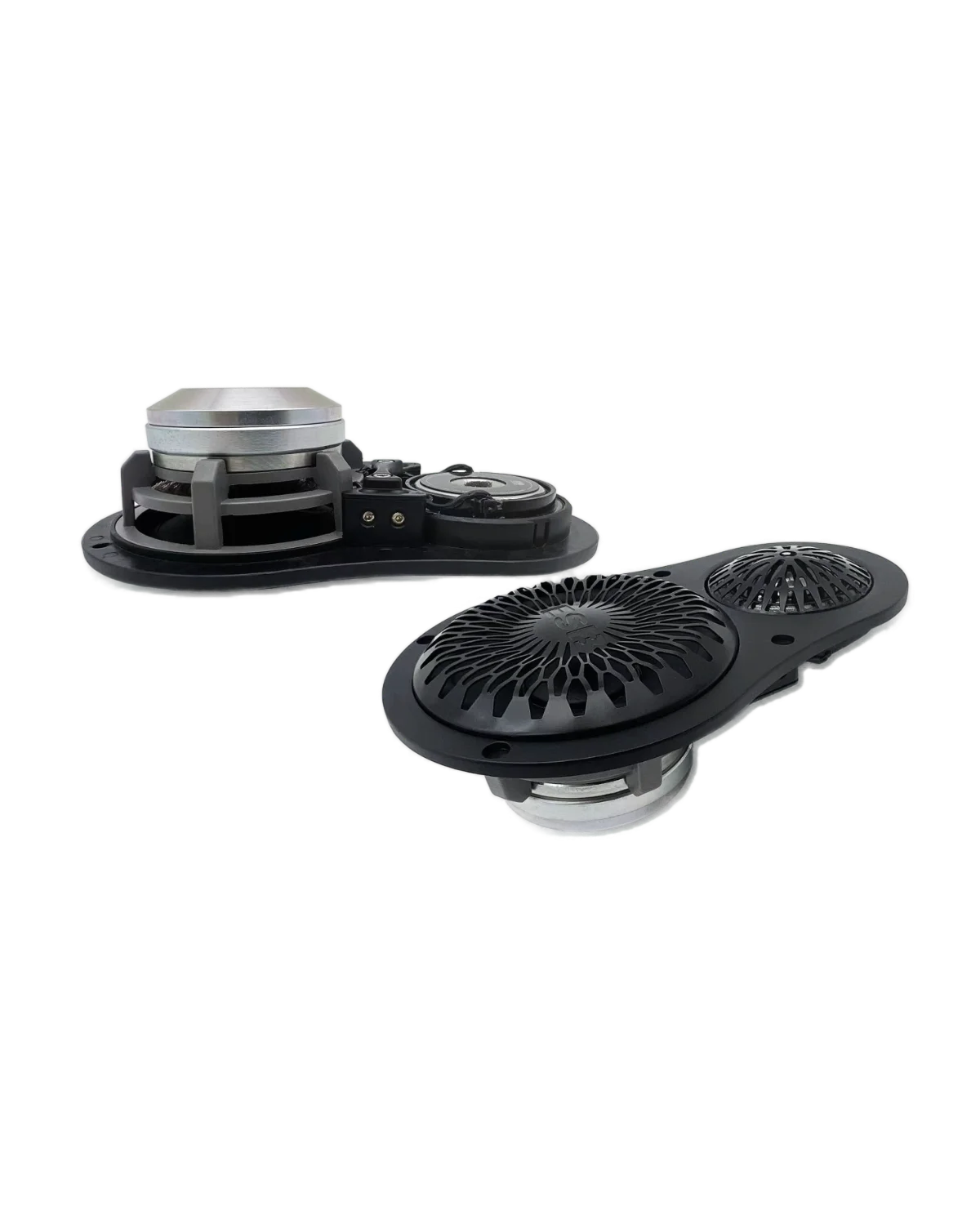 4.UMA - 2 way mid-high unit product image (1)