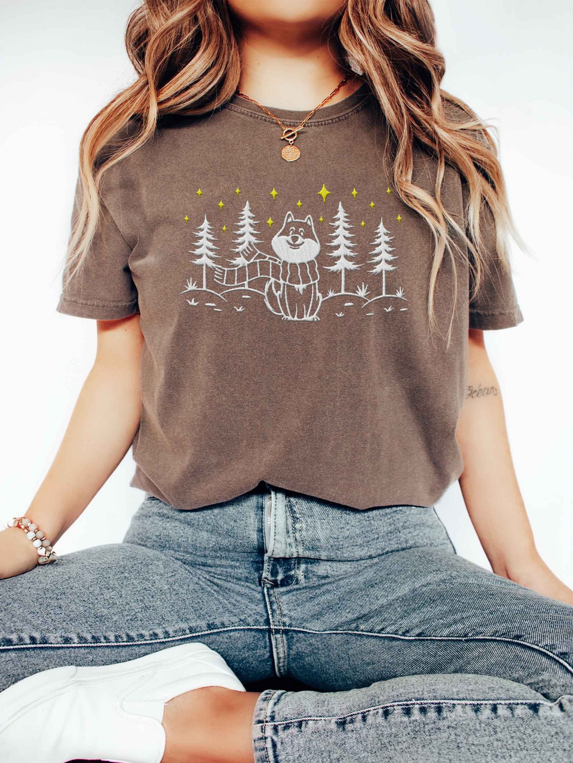 Shiba Inu Winter/Christmas Line Art Design Embroidered T-Shirt product image (2)