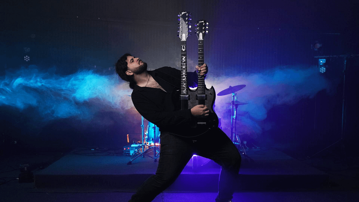 Andrei Cerbu - Guitar Player