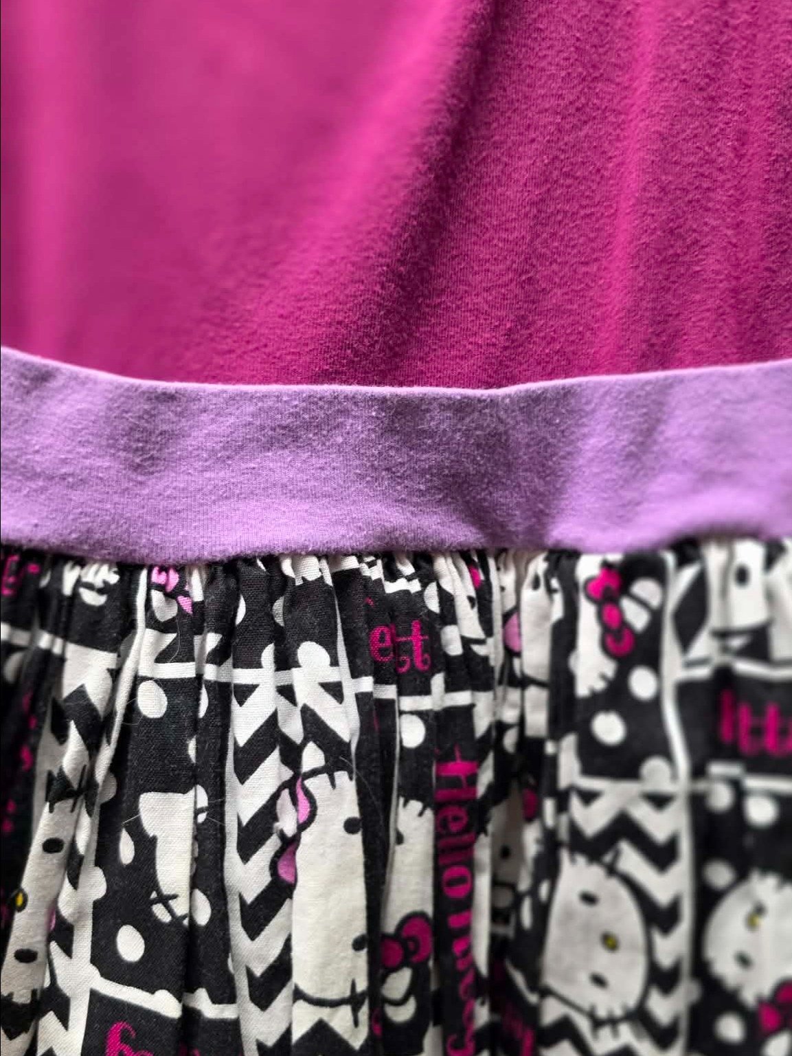 KPEA - Size 8 - GENTLY USED - Hello Kitty product image (4)