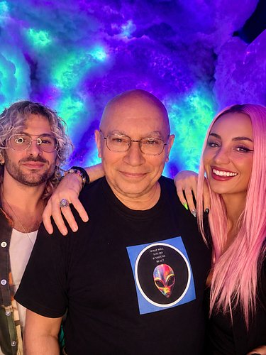 It was amazing as always to have our friend Darryl Anka in the studio! This is a really incredible episode that you do not wa...