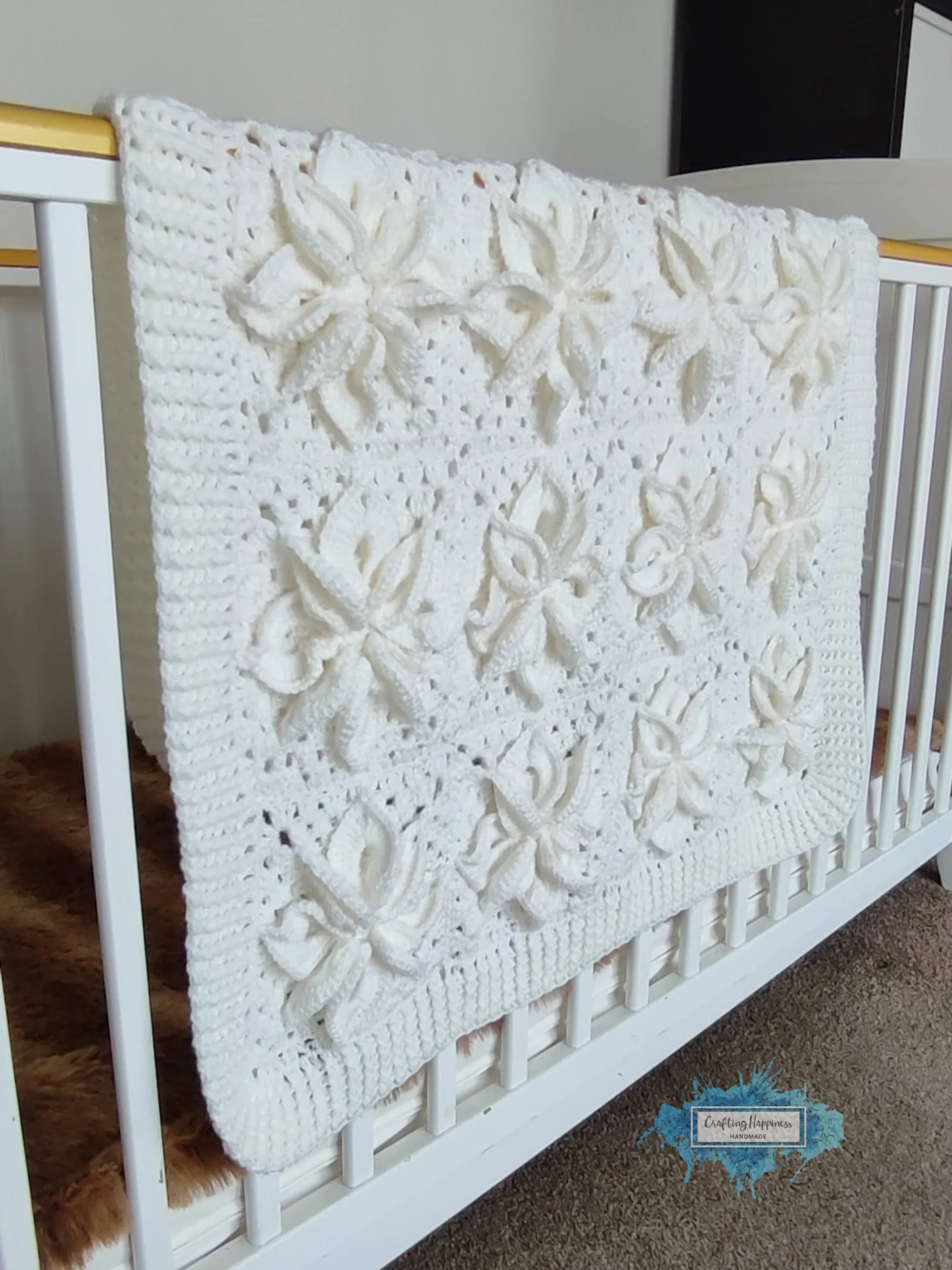 White Poinsettia Crochet Afghan Pattern | Flower Granny Square Blanket (PDF Pattern) product image (1)