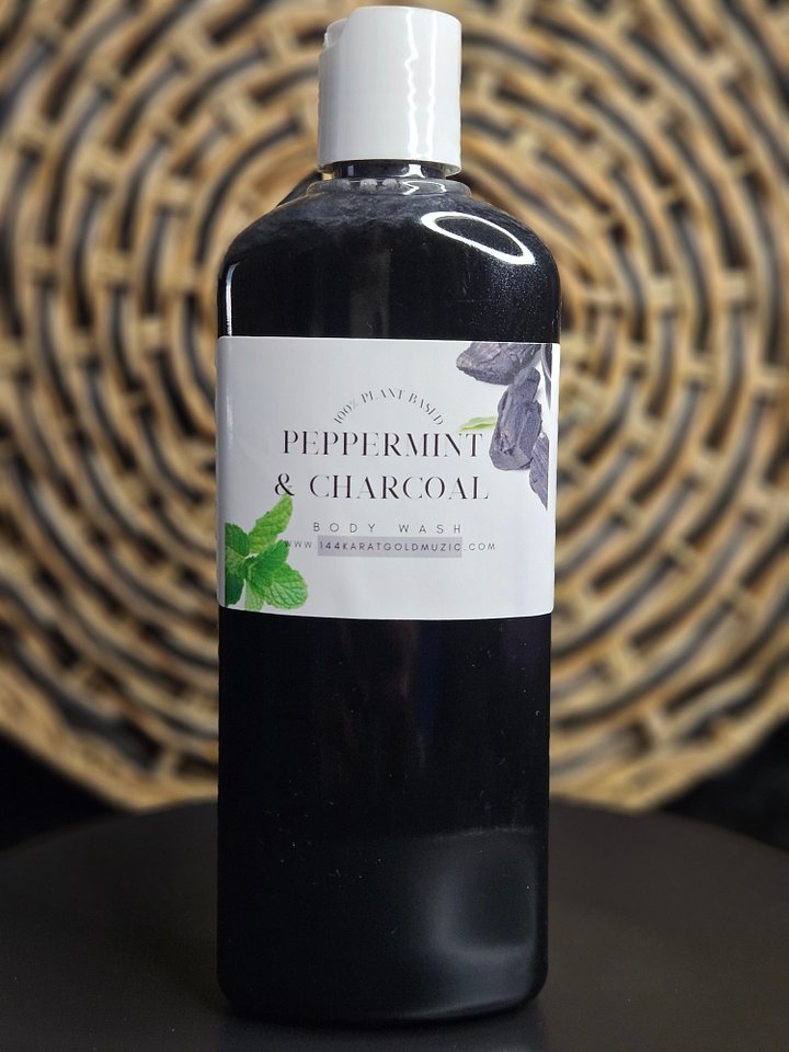 PEPPERMINT & ACTIVATED CHARCOAL BODY WASH product image (1)