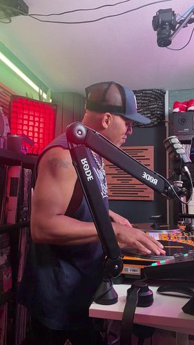 Live on TWITCH.TV/ DJTLM right now!
