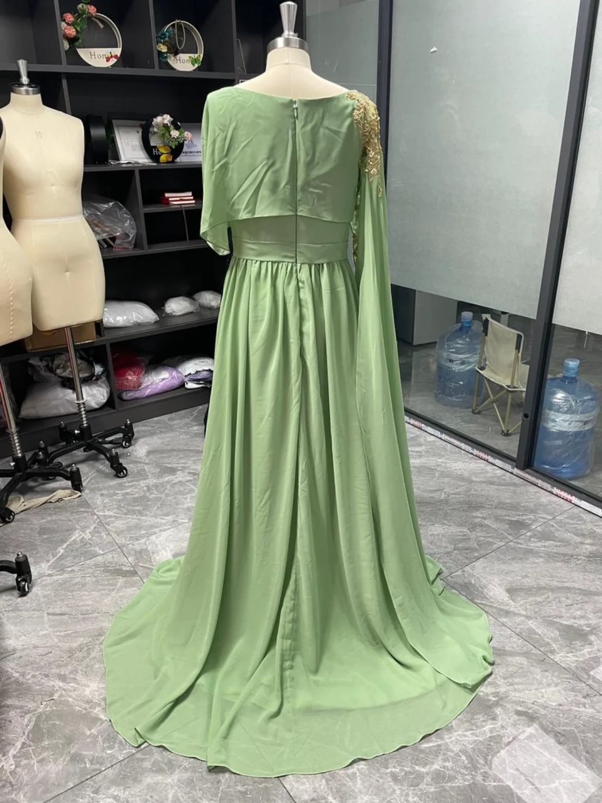 Luxury dress product image (7)