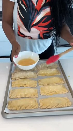 🇭🇹🥟 Introducing OH SNAP “SNAPPY PATTIES” 🥟🇭🇹

These aren’t your traditional Haitian patties—they’re packed with bold flavors,...