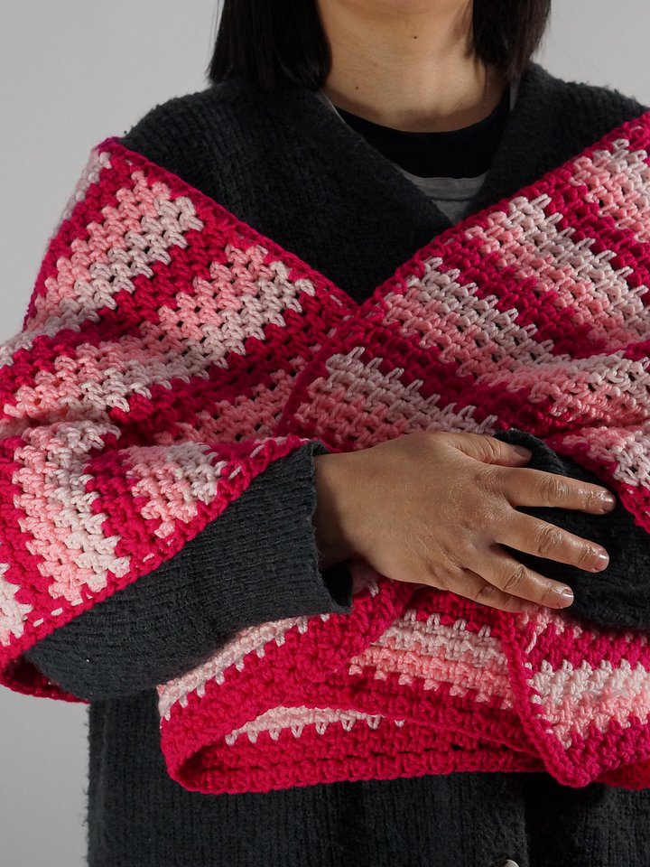 Moss stitch rectangular shawl crochet pattern product image (2)