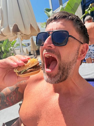 A new way of keeping in shape #babyburger