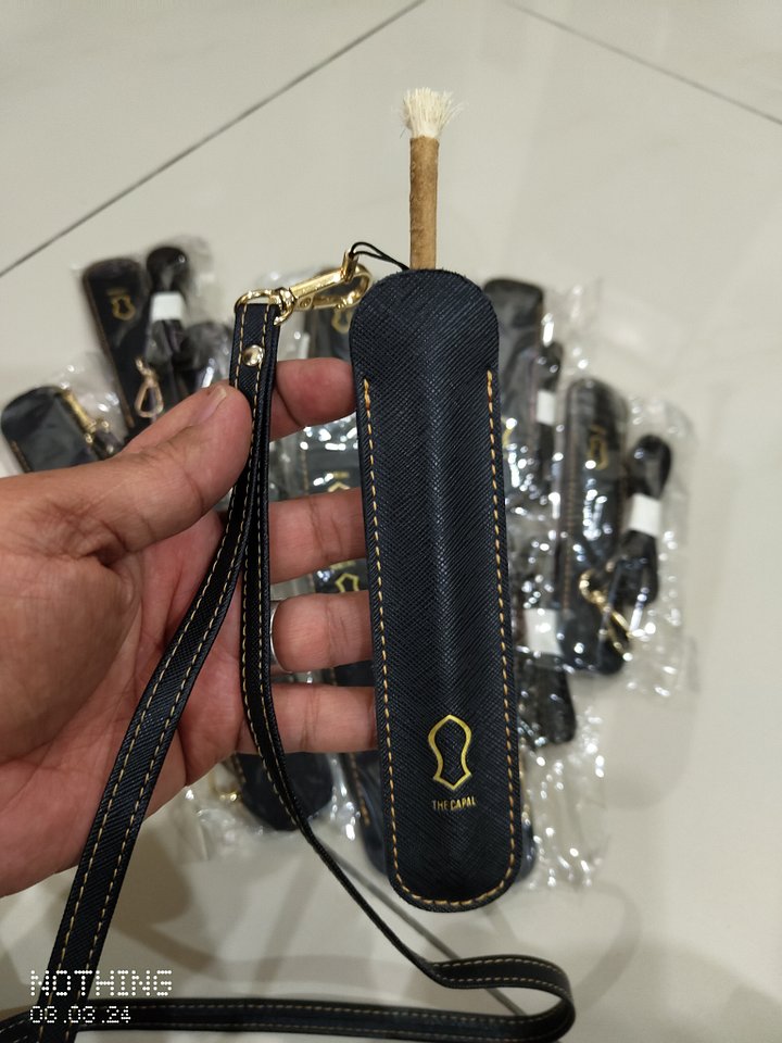 𝗠𝗶𝘀𝘄𝗮𝗸 𝗛𝗼𝗹𝗱𝗲𝗿 𝗚𝗲𝗻𝘂𝗶𝗻𝗲 𝗟𝗲𝗮𝘁𝗵𝗲𝗿 𝟭𝟬𝟬% product image (1)