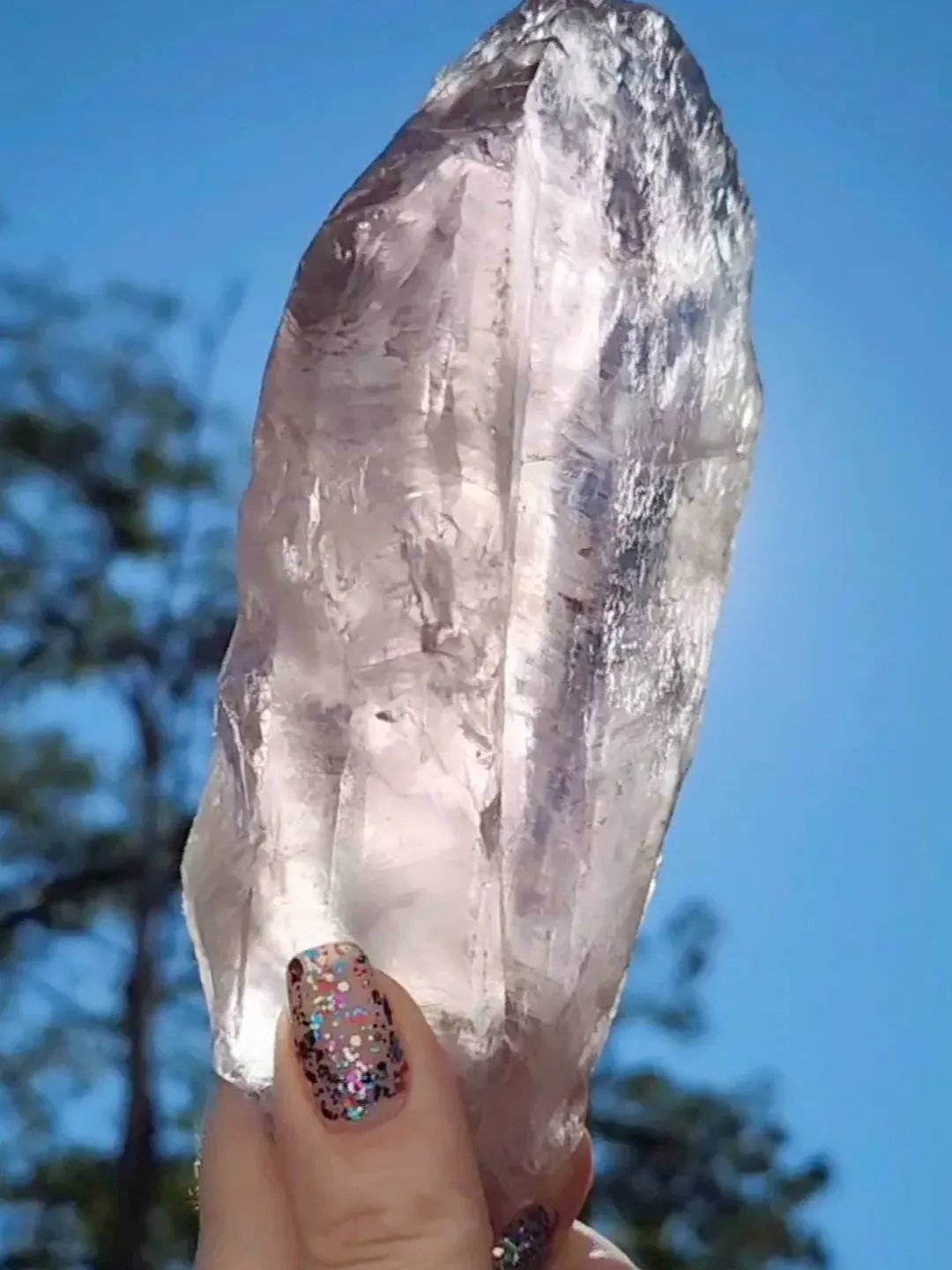 Laser amethyst crystal product image (5)
