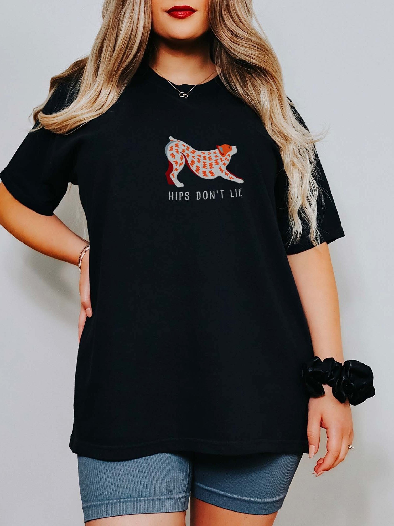 Hips Don't Lie T-Shirt(Embroidered) of an Australian Cattle Dog(Red Heeler) product image (2)