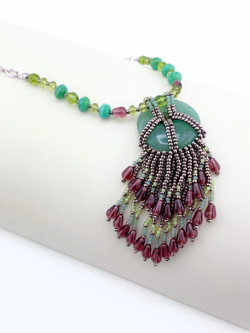 Green Aventurine and Purple Fringe Beaded Pendant Necklace Set product image (1)