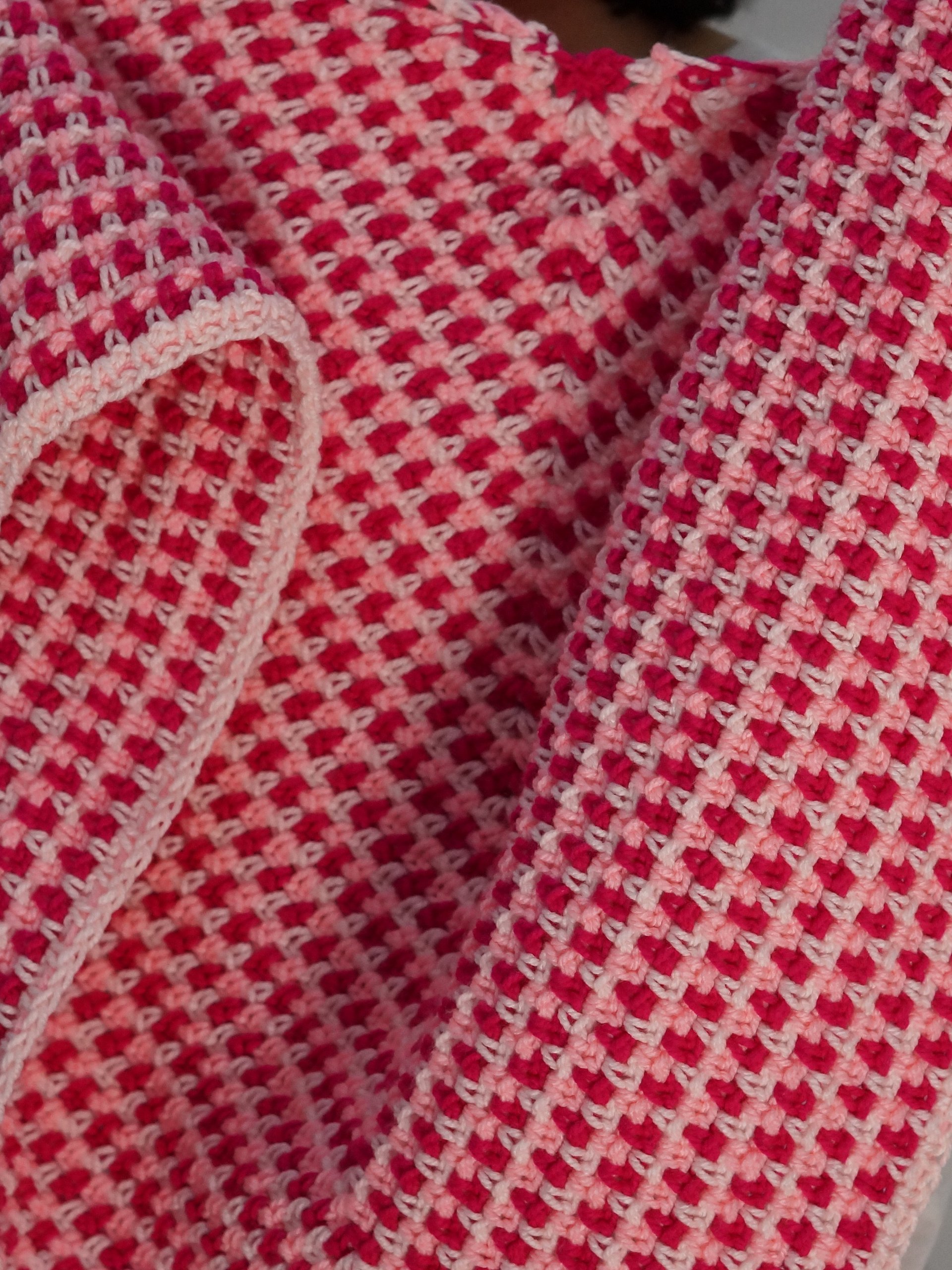 Triangular moss stitch shawl crochet pattern product image (3)