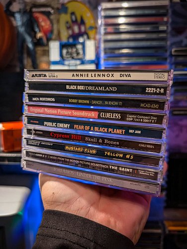 Picked up a nice little stack of CDs yesterday.
🔸Annie Lennox - Diva
🔸Black Box - Dreamland
🔸Bobby Brown - Dance! You Know It...