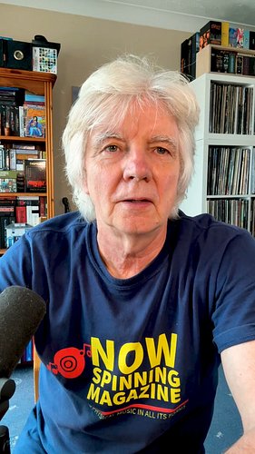 Rush : liquid-filled edition of 2112. Has vinyl finally become simply Merch?”
The new 2112 pressing uses black liquid vinyl i...