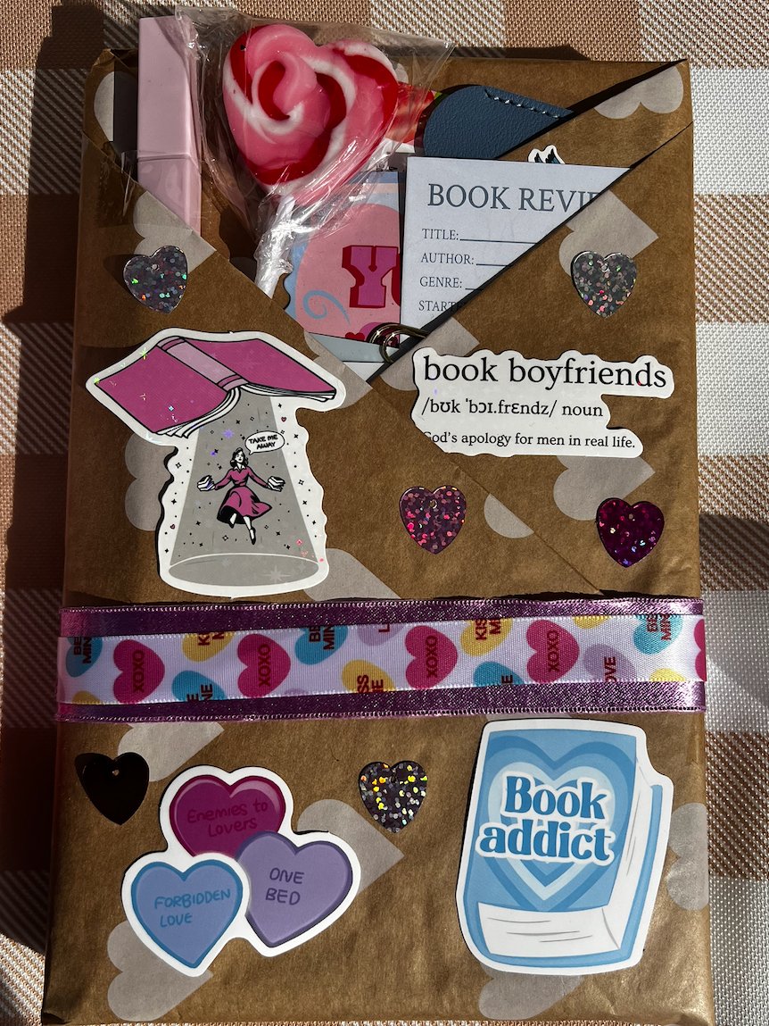 Blind Date with a Book product image (2)