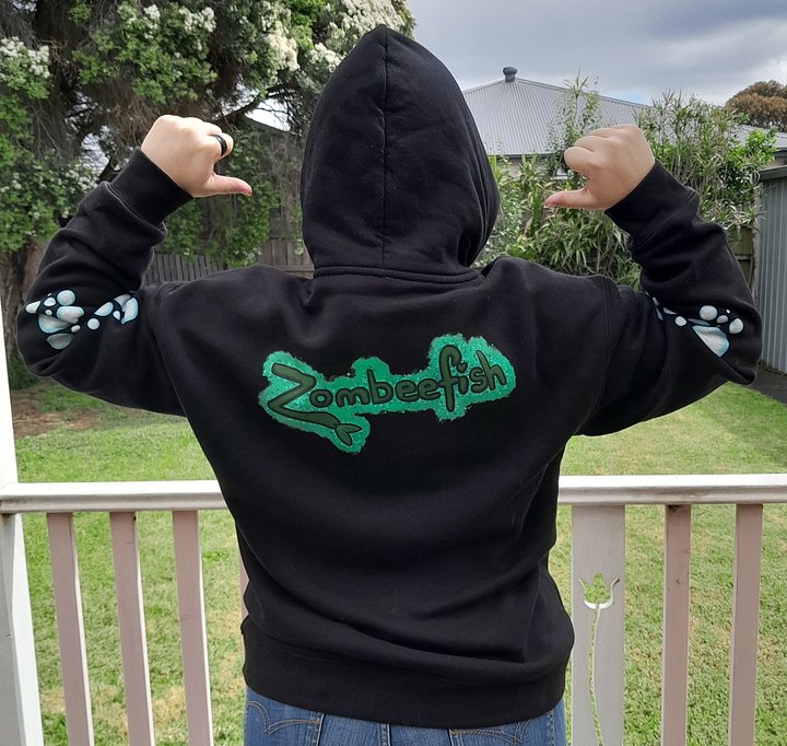 Bubbles - Pull-Over Hoodie product image (18)