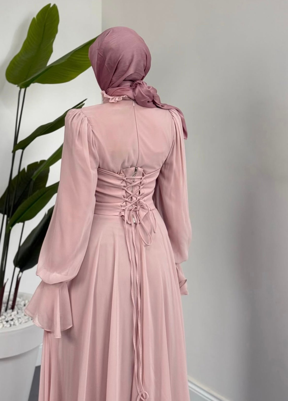 Luxury dress product image (9)