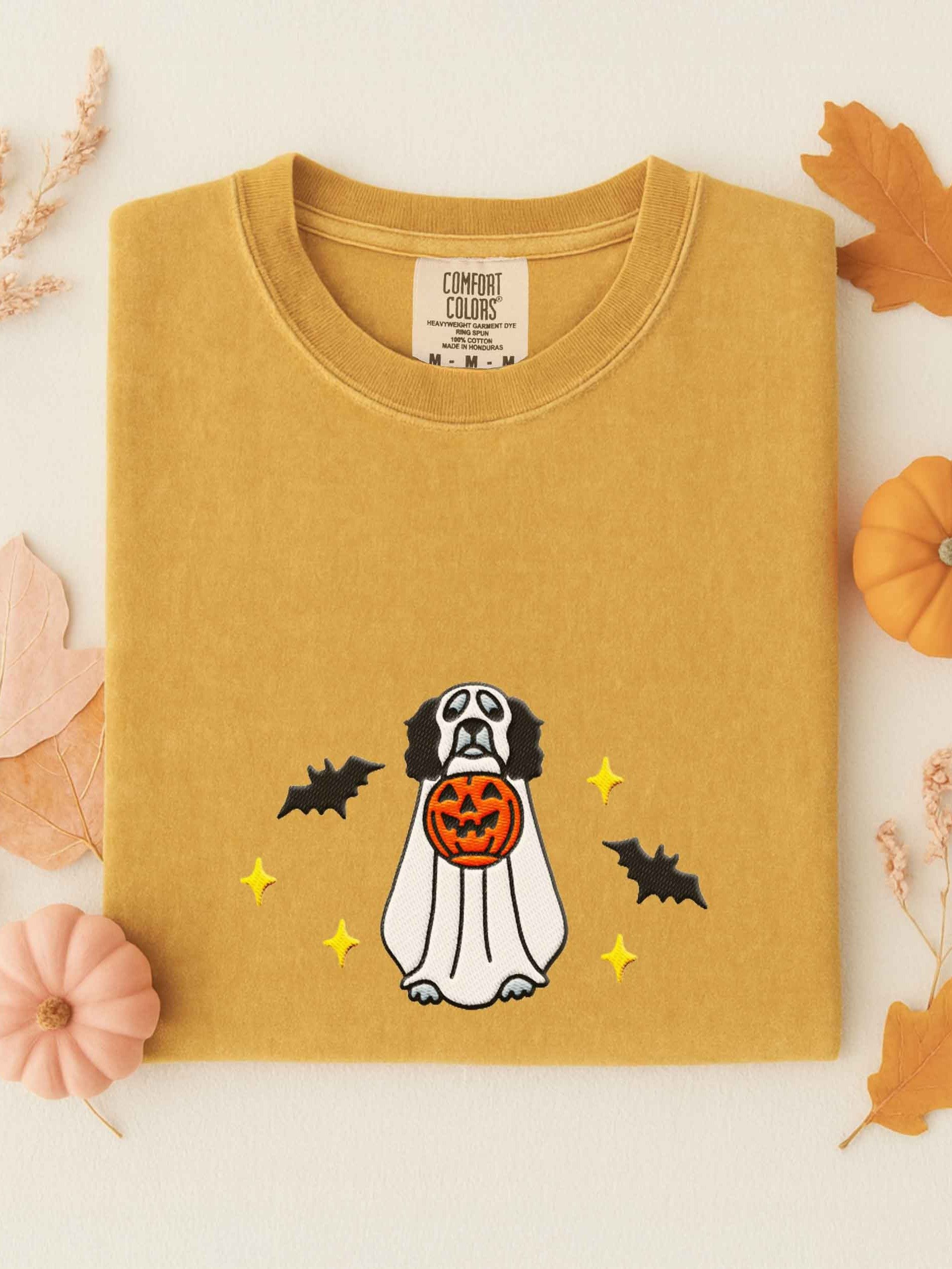 Halloween Working Cocker Spaniel(Blue Roan) Embroidered T-Shirt product image (1)