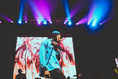 Going through some archives for a Youtube video and found some OLD frames from when I shot Wiz Khalifa 9 years ago. Did the w...