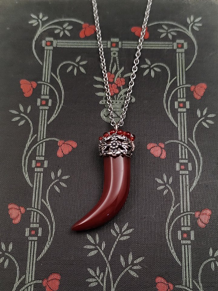 Wrapped Talisman - Filigree Fire Talon product image (2)