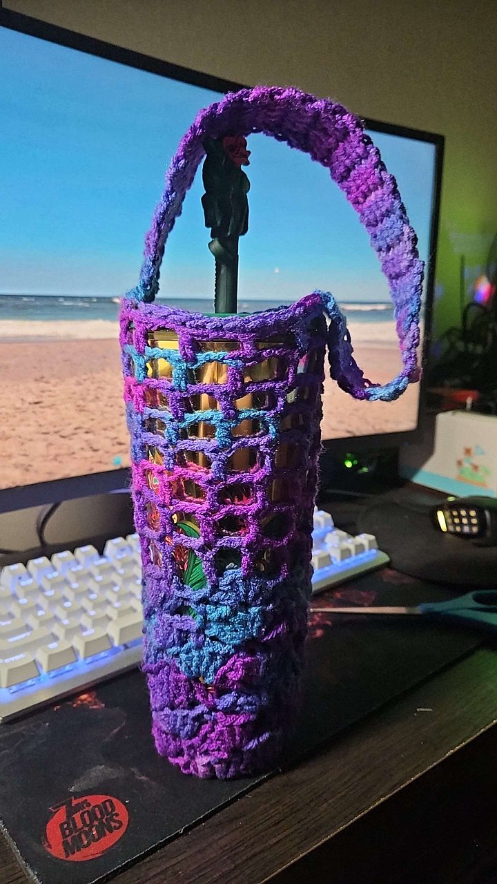 Mermaid Bottle Holder- 24 oz product image (1)