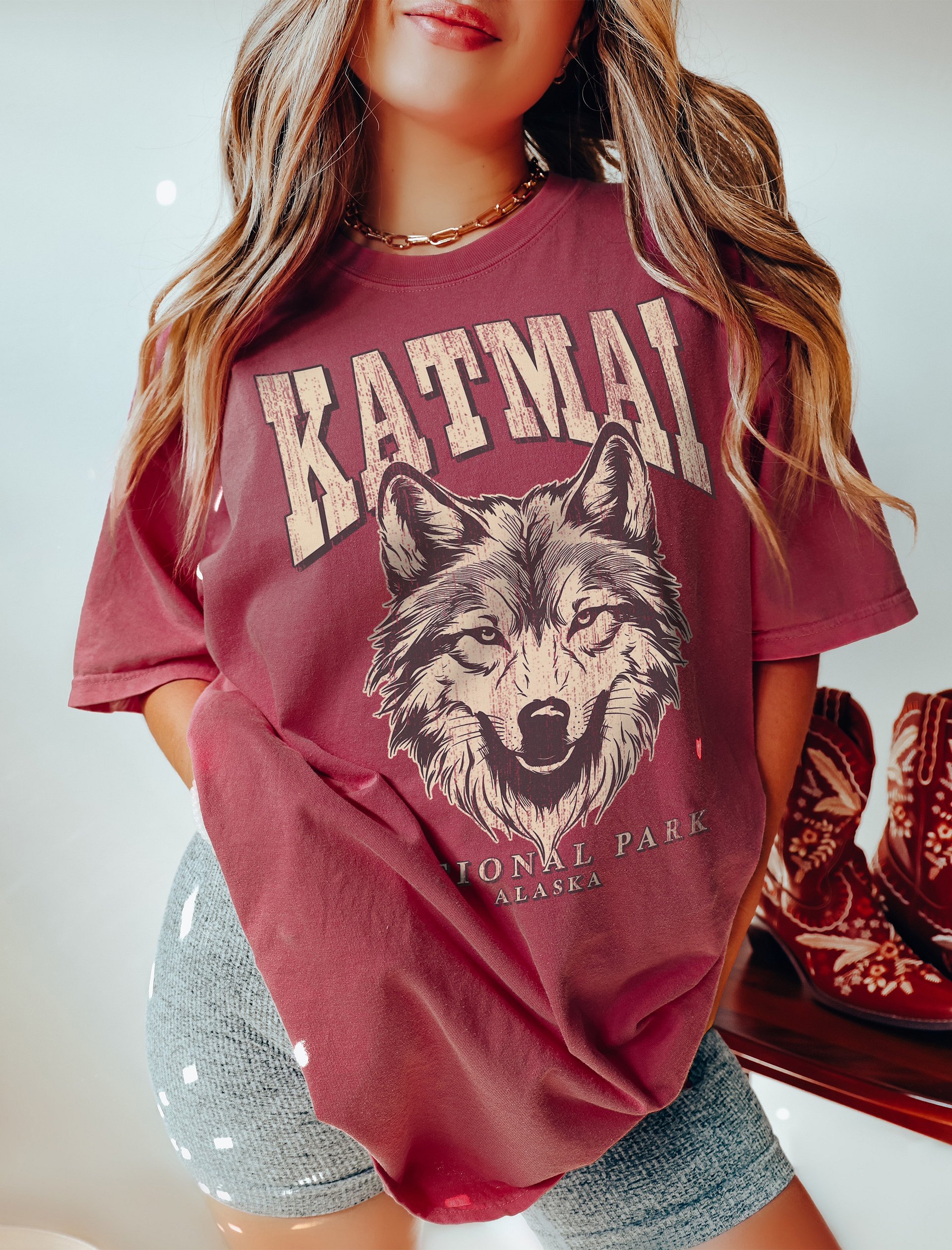 Katmai National Park, Alaska Tee | Vintage-Style Grunge Western Shirt with a Wolf's Head product image (11)