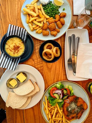 Every plate is calling our name 😍

#dinner #publunch #goodfood #goodcompany #summer