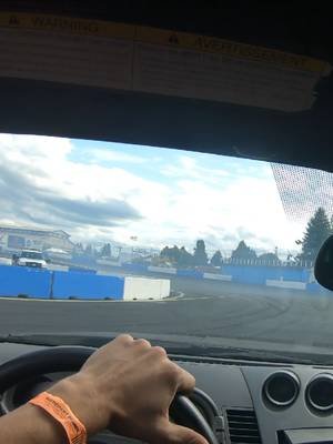 Sliding The Z at Evergreen Speedway #350z #driftcar #pnwdrifting #drifting #drift 