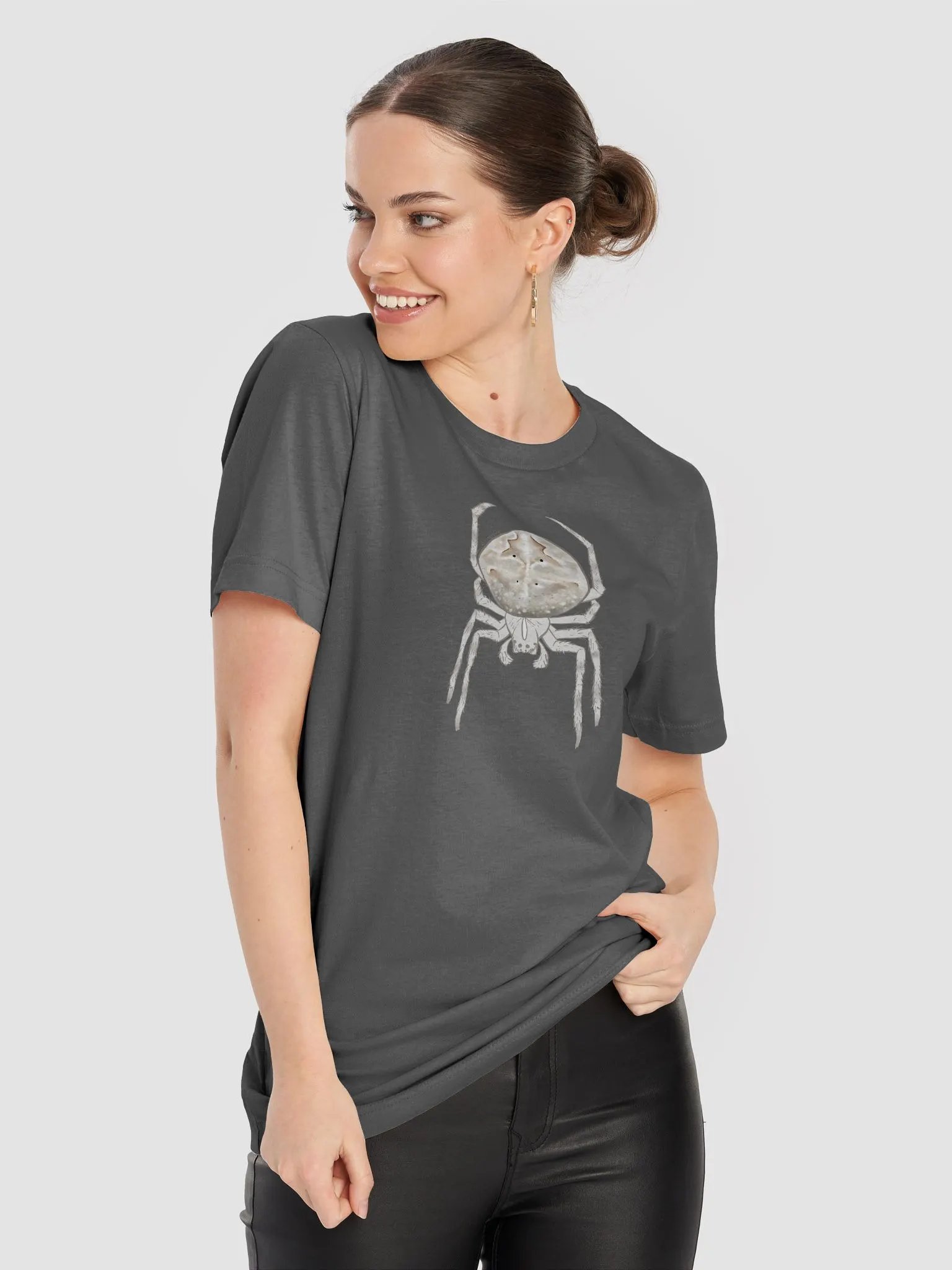 Large Grey Spider – T-shirt product image (5)