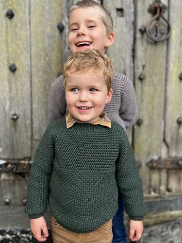 Comment 'Pattern' for the details ✨

The Herringbone Moss Sweater - a textured jumper for little ones 🧶
This relaxed raglan j...
