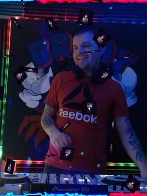 DJ Brisk's 54th Birthday Bash Raid Train Twitch Stream Clip - Trance Music! @djbrisk @djbrisktv @samlaxtondj